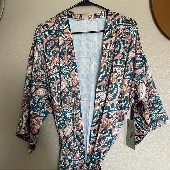 NWT — TAGS ON — SoHo Apparel - Paisley Floral Print Silk Robe Pink Tan Turquoise - Picture 11 of 15